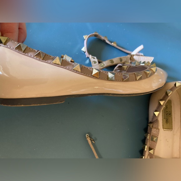Valentino size 38 Rockstud flats in excellent condition - Picture 8 of 8